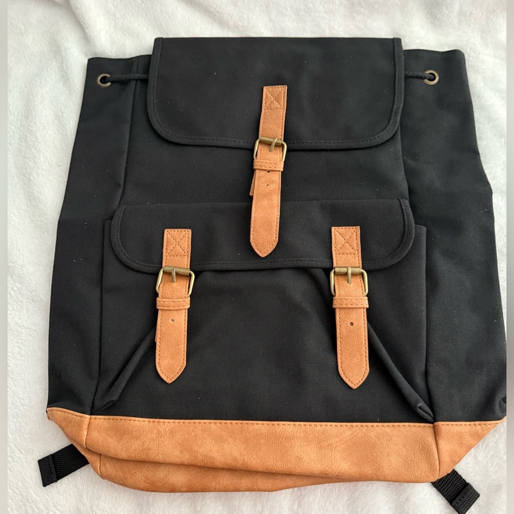 NWT DSW Stylish Black and Tan Canvas Backpack GWP